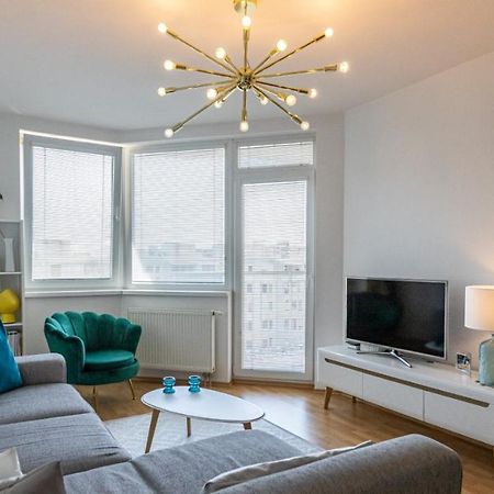 2 Room Apartment With Terrace, New Building, Jegeho Bratislava Eksteriør billede